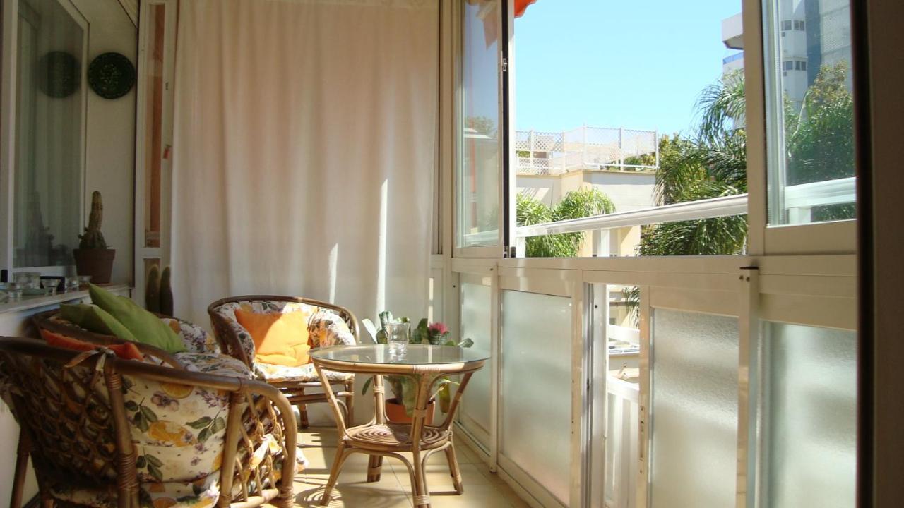 Apartamento La Carihuela - Urb. Eurosol Appartement Torremolinos Buitenkant foto
