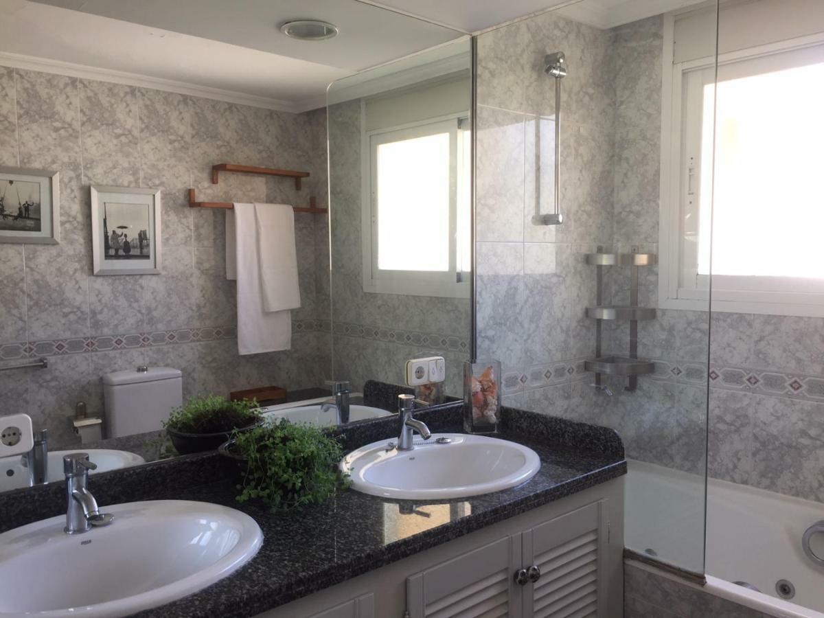 Apartamento La Carihuela - Urb. Eurosol Appartement Torremolinos Buitenkant foto